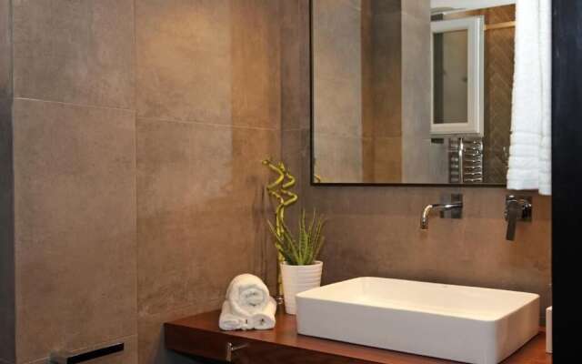 The 4 Travellers Thessaloniki