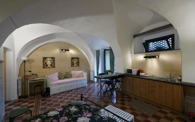 Via Vastea 43, tra il barocco e il mare