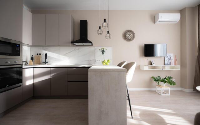 Пять Звёзд на улице Героя Яковлева 17