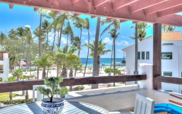 Beautiful Beachfront 2-Bdr Apt D301