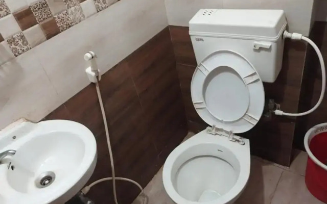 Goroomgo Madison Blue Bhubaneswar