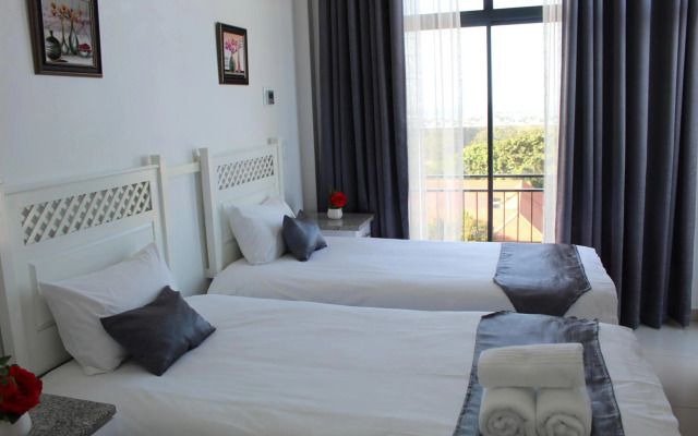 Royal Ushaka Hotel- Morningside