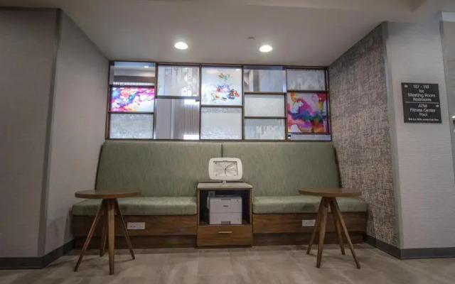 Hampton Inn & Suites North Attleboro