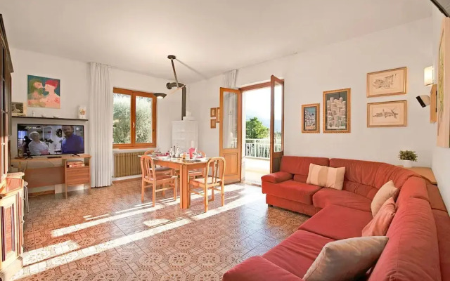 Albatros in Dro With 2 Bedrooms and 1 Bathrooms