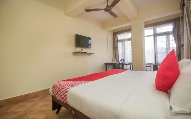 Gompus By OYO Rooms