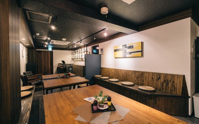 R Hostel Namba South
