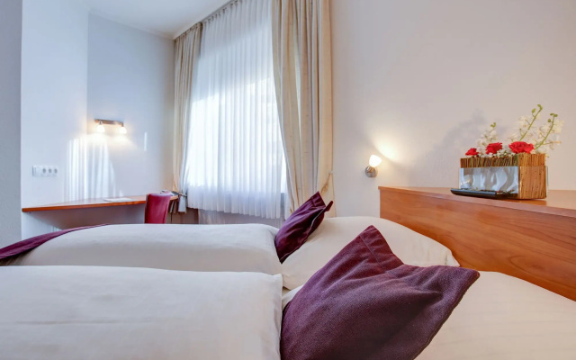 Hotel Consul