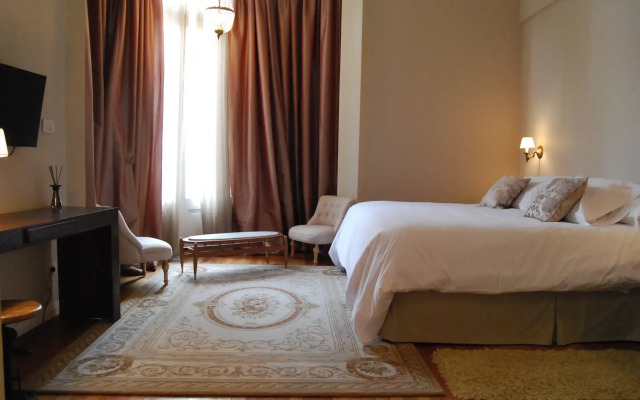 Grand Petit Casa Hotel