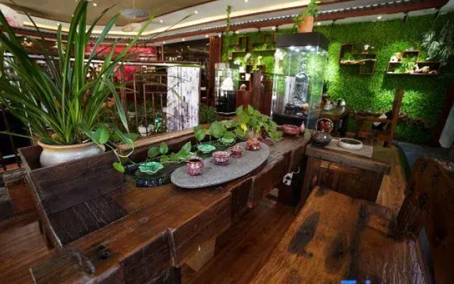 Wutong Hot Spring Hotel