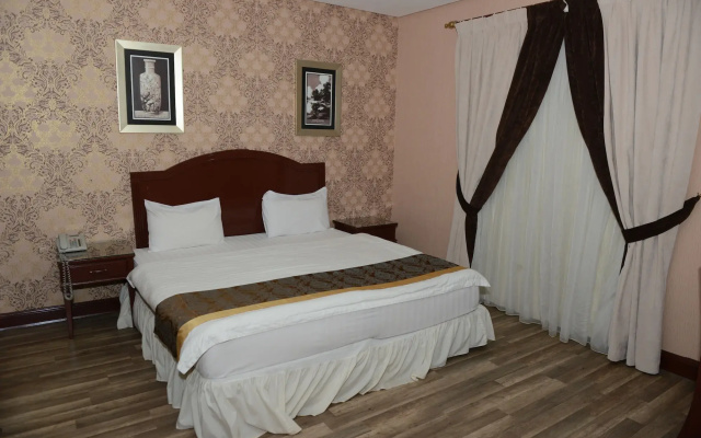 Plaza Athenee Hotel Kuwait