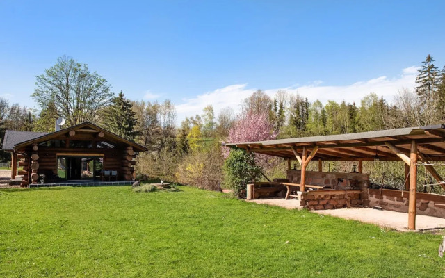 Villa in Lomnice nad Popelkou
