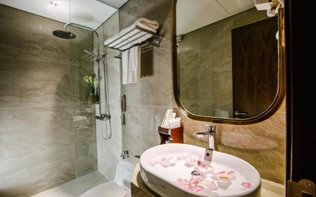 Winsuites Sai Gon Hotel