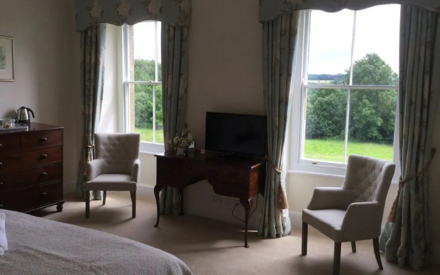 The Old Vicarage at Oakridge