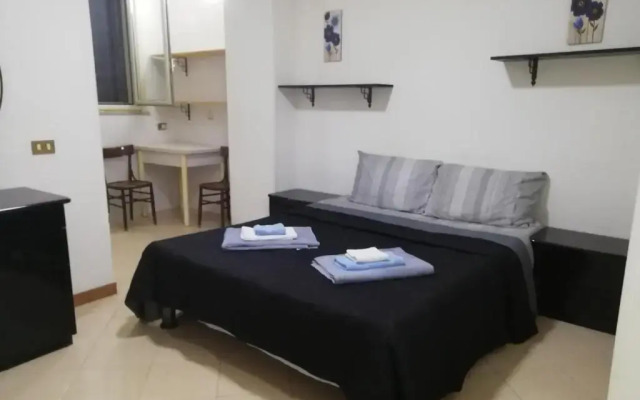1 room apartment near by Central train station