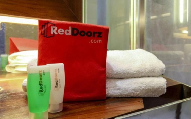 RedDoorz near Exit Toll Bogor