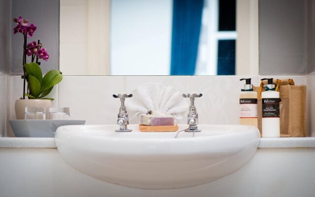 Atholl Arms Hotel