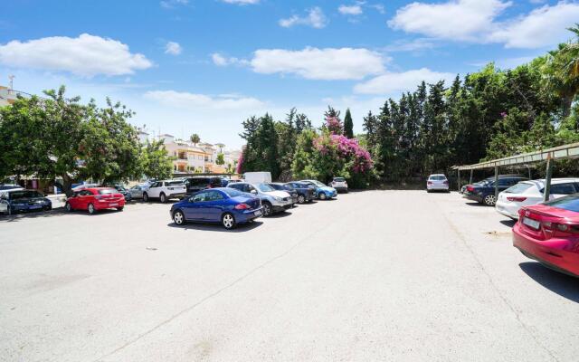 Snug holiday home in Villamartin with garden