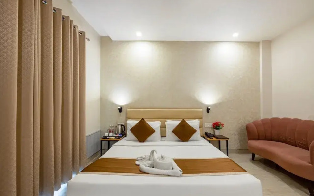 Aadat Hotel Subhash Chowk Gurgaon