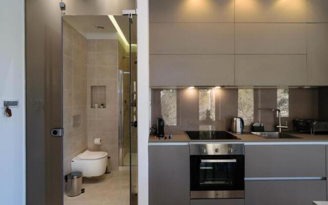 Xenios Dias Luxury Apartments With Sea View
