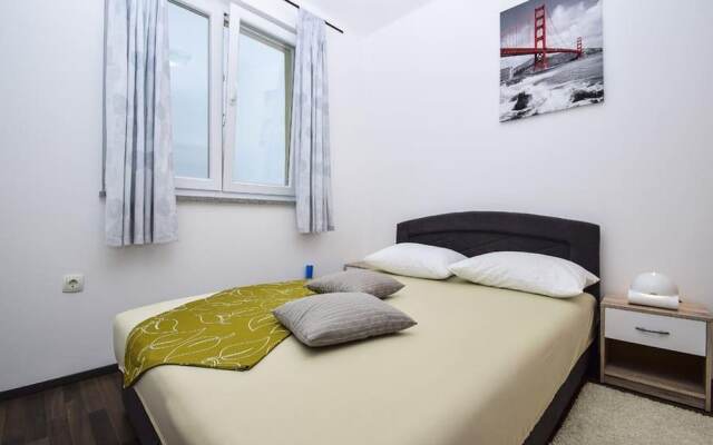 Holiday Home Divna