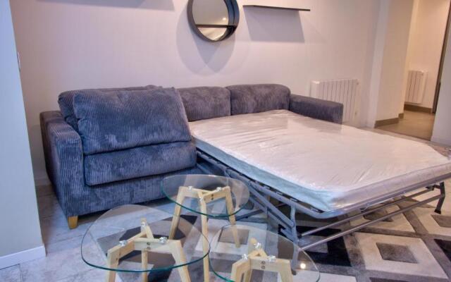 Beau T2 dans Résidence avec Piscine proche mer + PK