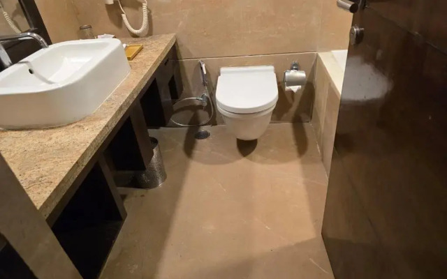 Royal Orchid Central Kireeti-HAMPI Hospet
