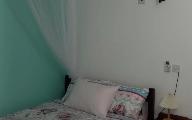 Cozy vacation retreat with free parking