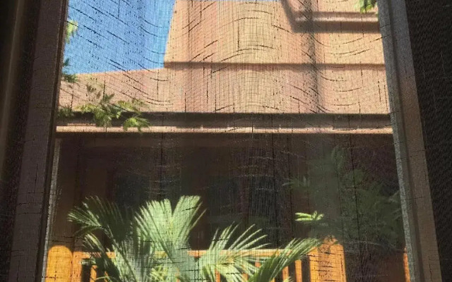 Vanasin Residence
