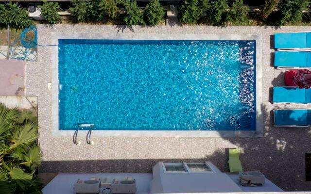Superb Secluded Villa With Private Pool in Antalya