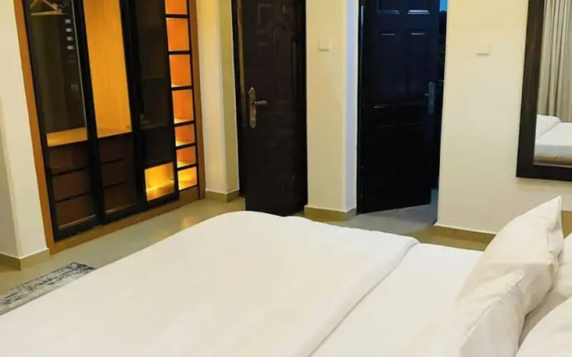 5D Luxury Apartment