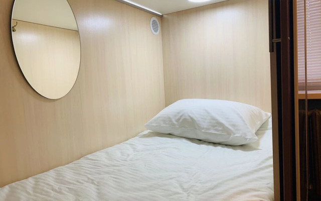 Capsule City Hotel