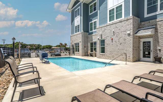 Lighthouse Suites - Best Western Signature Collection