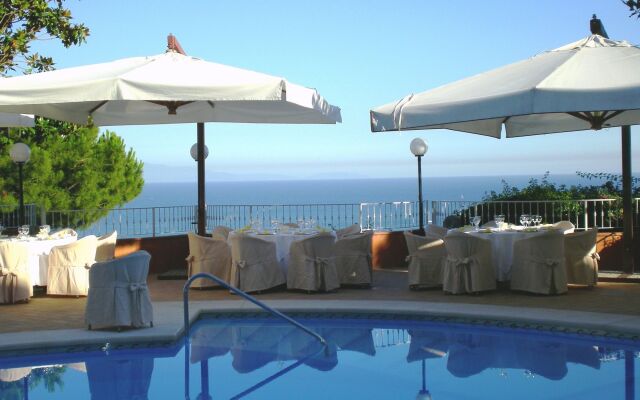 Villa Poseidon Boutique Hotel & Events