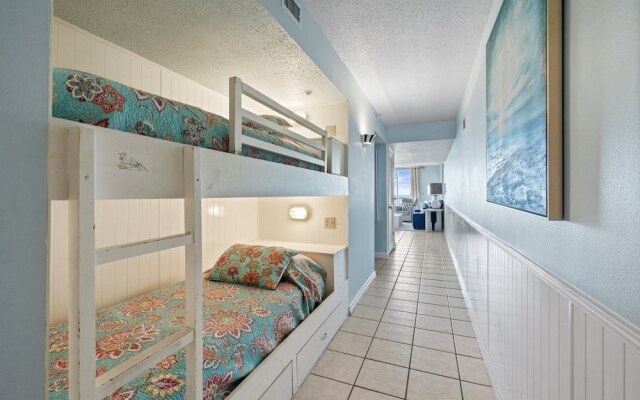 Pelican Beach 0103 1 Bedroom Condo by Pelican Beach Management