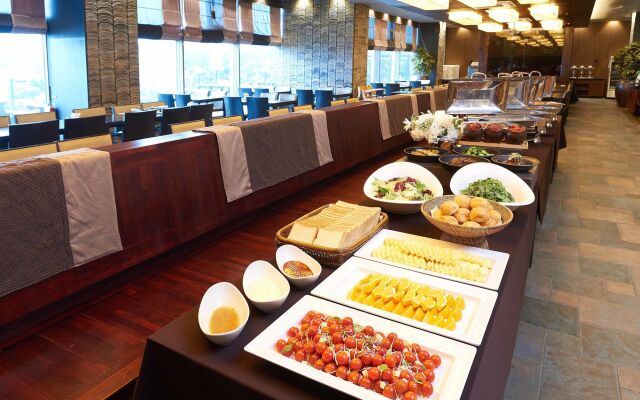 Kensington Resort Seorak Beach