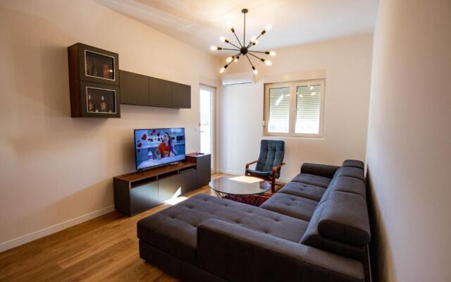 Lovely 4 person apartment with beautiful sea view