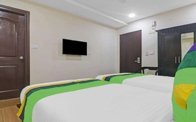 Treebo Trend Purple Square Hotel