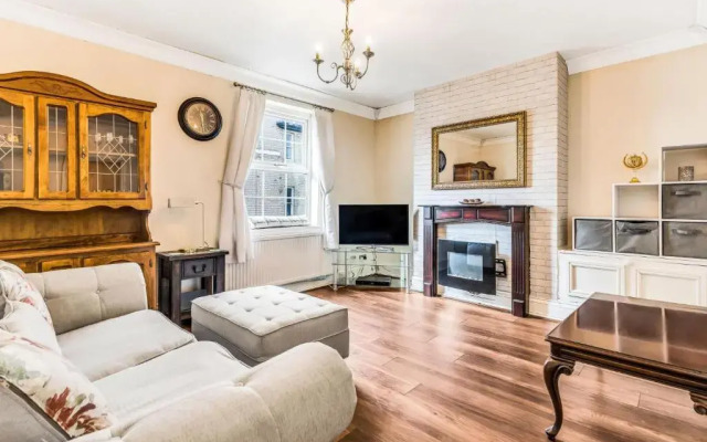 2BD Georgian Duplex City Centre Leicester