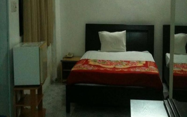 Toan Cau Hotel – Guest Rooms – Ho Chi Minh City