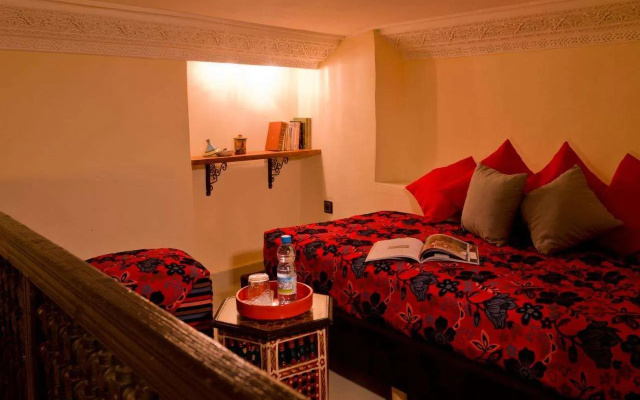 Riad Signature
