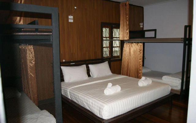 Yuan Hostel