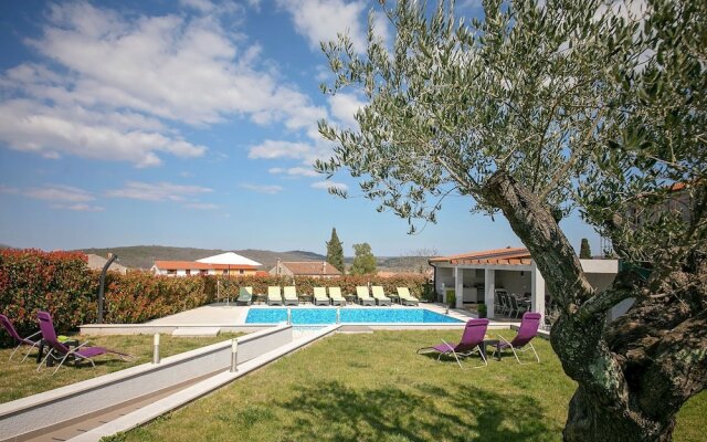 Spacious Holiday Home With Private Pool in Rovinj