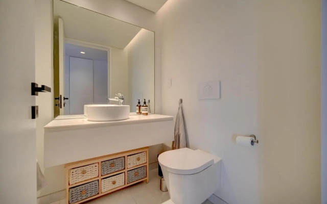 Mirabilis Apartments - LX Living