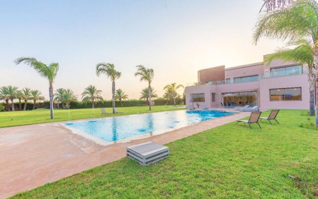 Villa With 7 Bedrooms in Marrakech, With Wonderful Mountain View, Priv