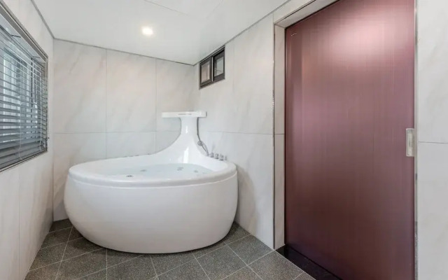 Sacheon Ara Private Pool Villa