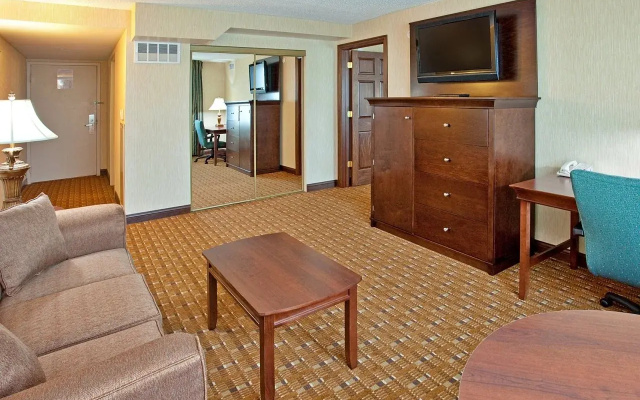 Crowne Plaza Hotel Chicago-Northbrook