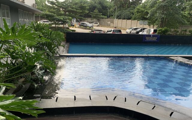 Collection O 93700 Aurora Rooms @ Urbantown Serpong