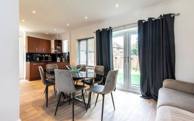 Bramcote House