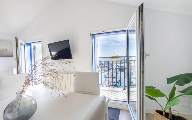 Torrontero con vistas al mar