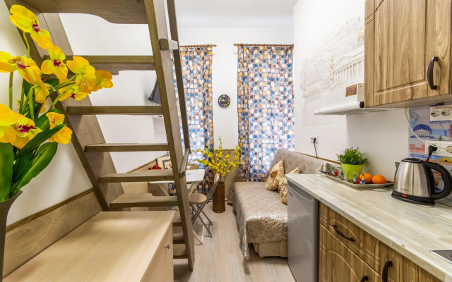 Достоевскинн на улице Марата